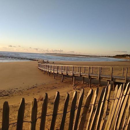 Maison De Vacances En Bord De Mer, Avec Piscine La Faute-sur-Mer Exterior foto