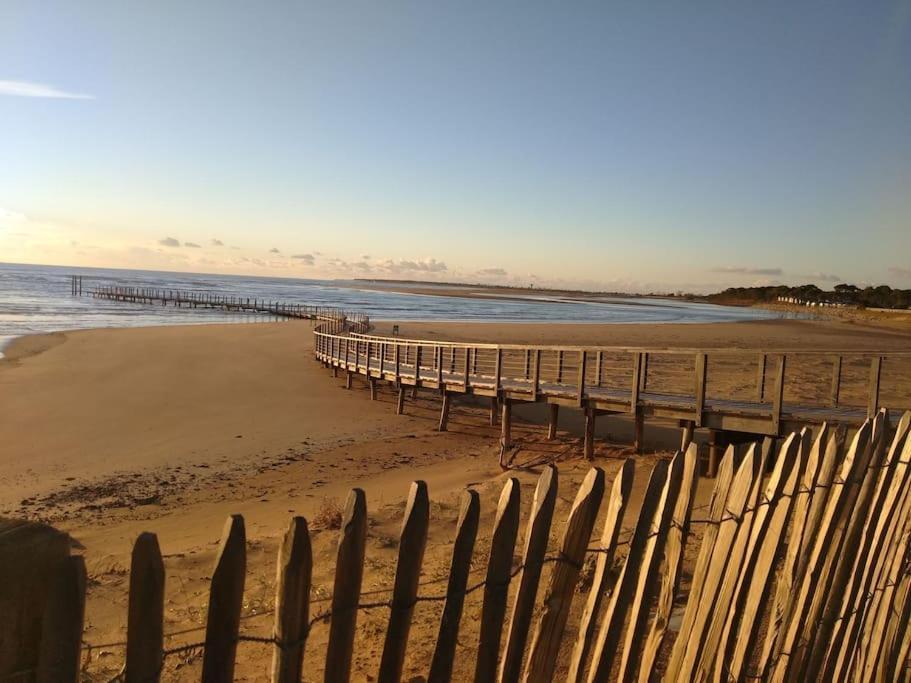 Maison De Vacances En Bord De Mer, Avec Piscine La Faute-sur-Mer Exterior foto